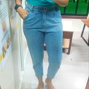 High waist tapered jeans